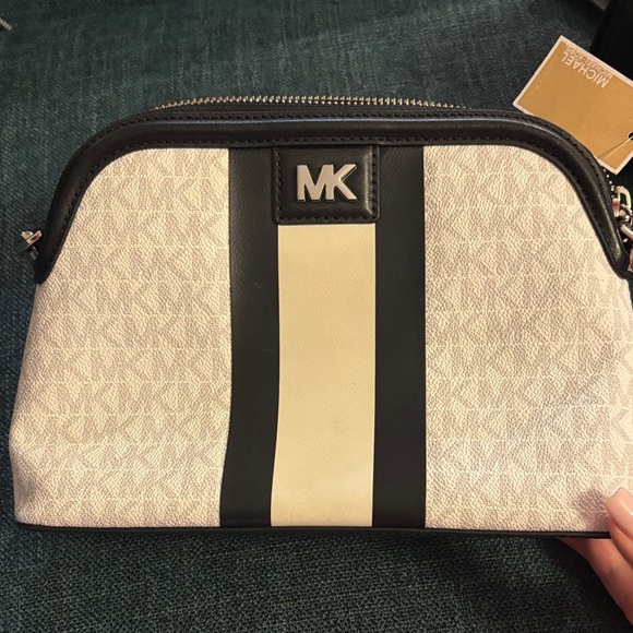 Michael Kors Black and Cream Crossbody Bag - Picture 4 of 4